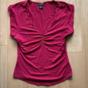 Guess medium t shirt